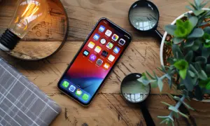 Używany iPhone: na co zwrócić uwagę przed zakupem? Poradnik 2025