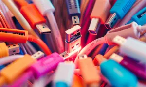 Kabel typ C: rewolucja w USB? Wszystko, co musisz wiedzieć 2025