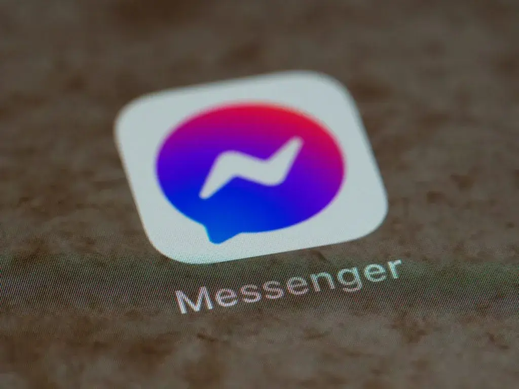 Jak szybko pobrać dźwięk z Messengera bez straty jakości